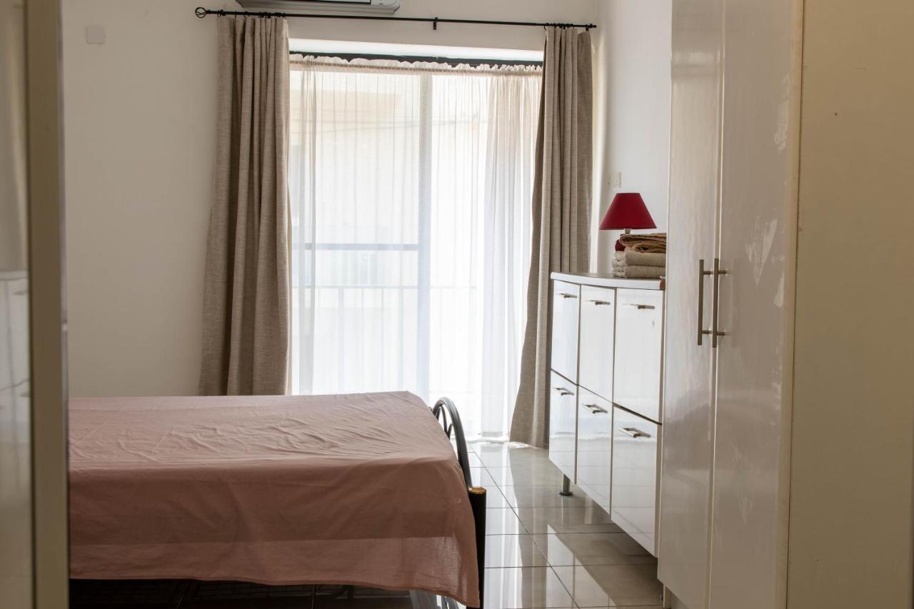 Spacious 3-Bedroom Apartment 30 Seconds From Sea Marsaskala Eksteriør bilde